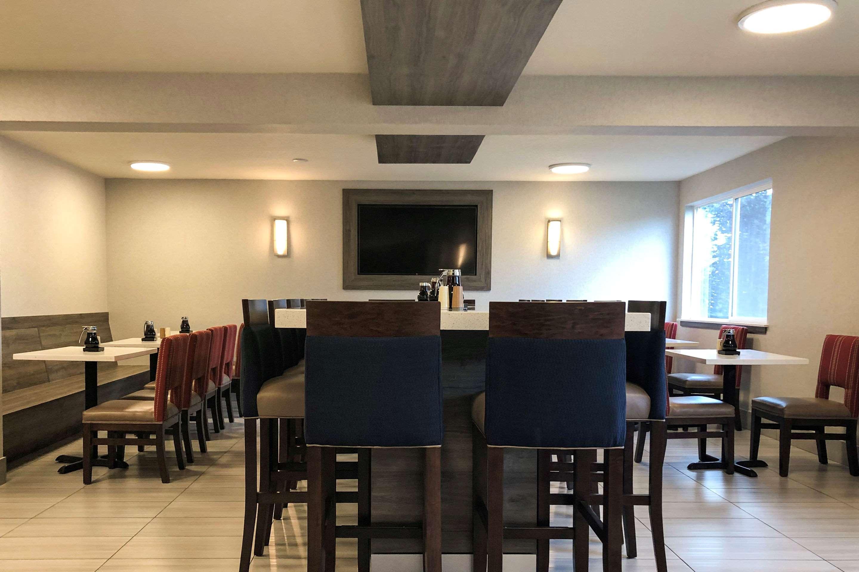 Comfort Inn & Suites Beaverton - Portland West Экстерьер фото